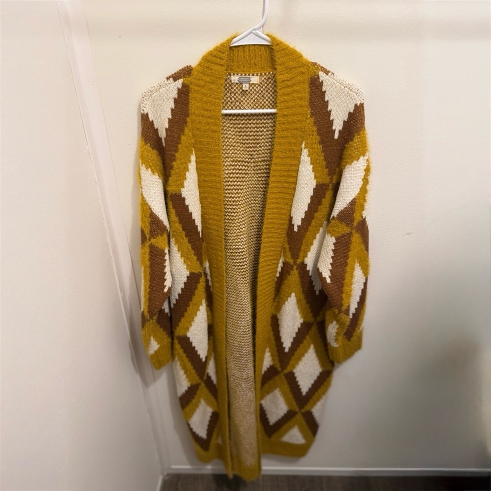Geometric Patterned Cardigan Sweater